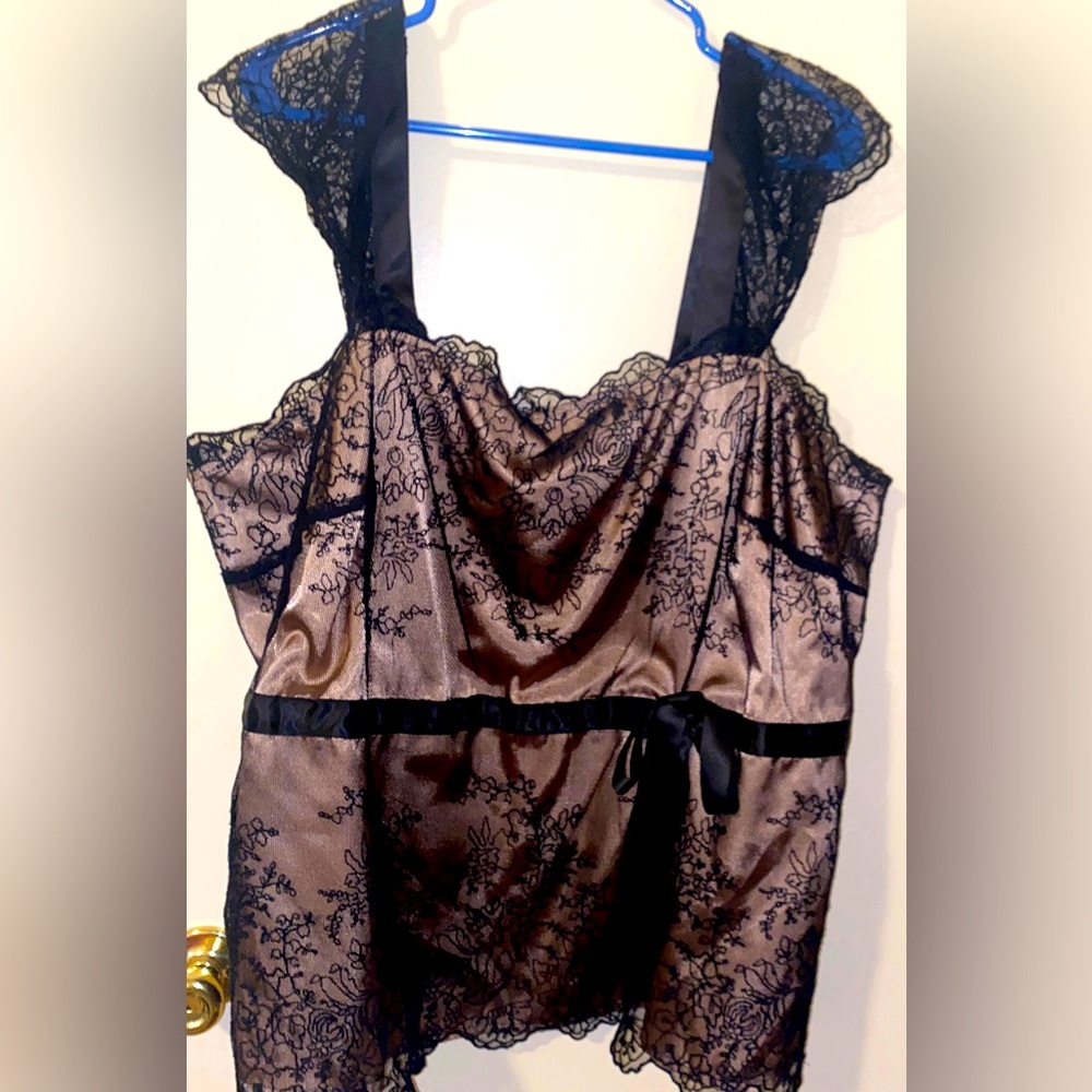 Beautiful black lace over champagne dress blouse. Cap shoulder Sleeve. Wore once